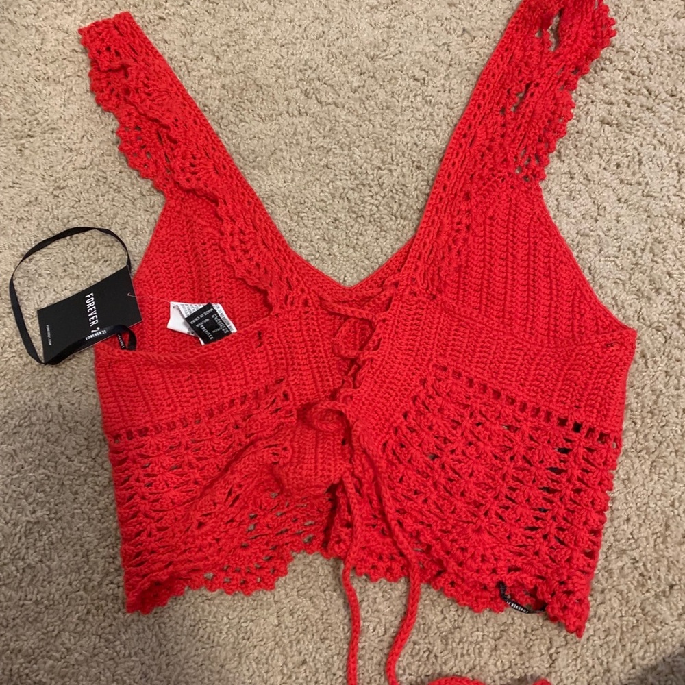crotchet red cropped tank top